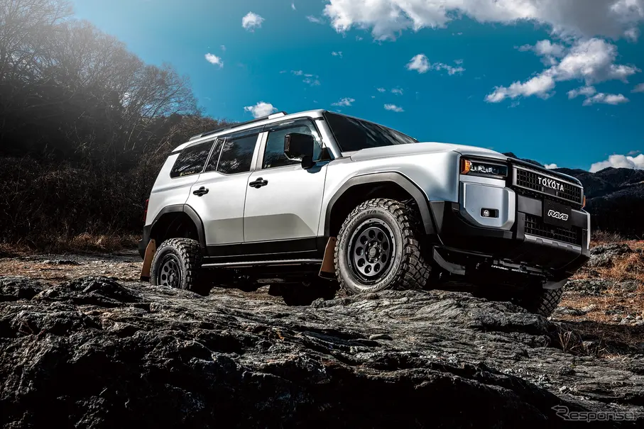 レイズ DAYTONA D9 × TOYOTA ランドクルーザー250