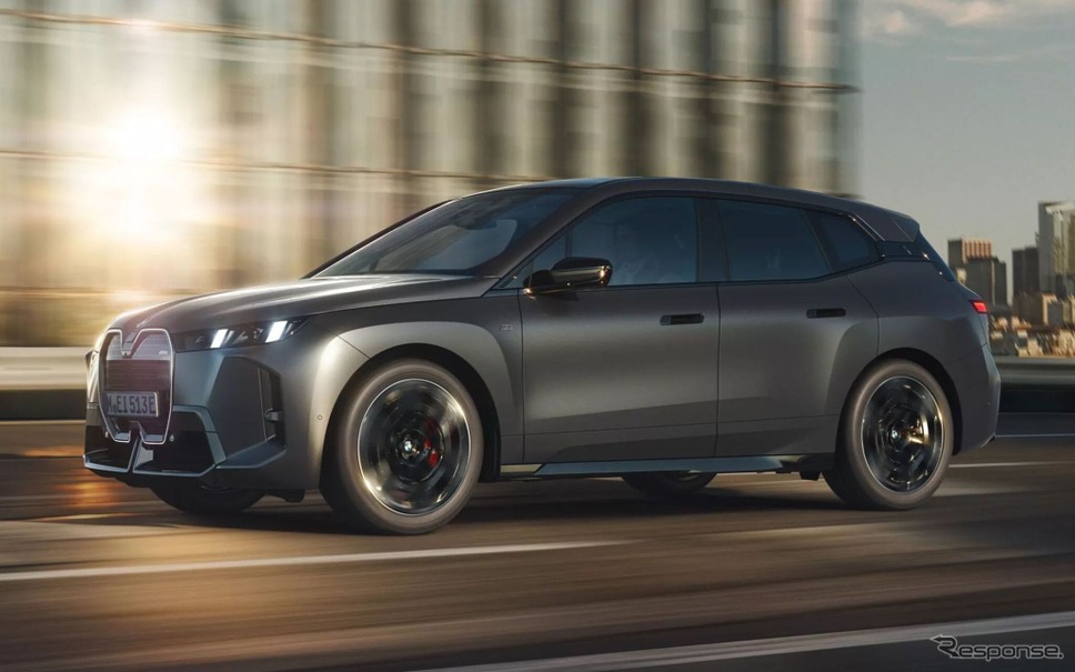 BMW iX M70 xDrive The First Edition