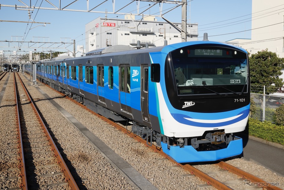 71-000形