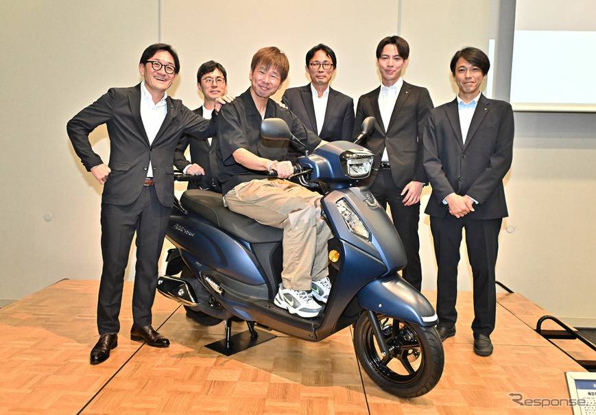 スズキ『アドレス125』旧型オーナーの筆者（青木タカオ、中央）が開発陣に新型のポイントをとことん聞いた