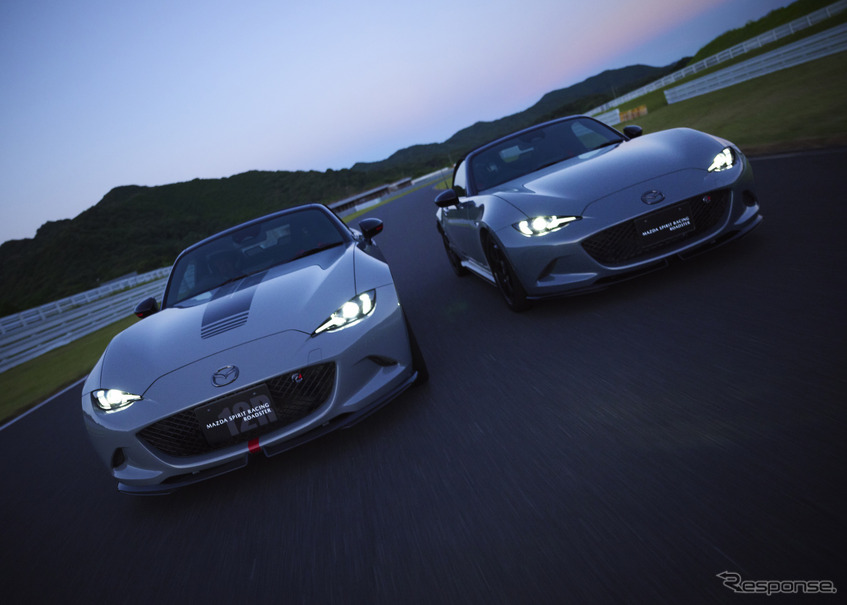 MAZDA SPIRIT RACING ROADSTER 12RとMAZDA SPIRIT RACING ROADSTER