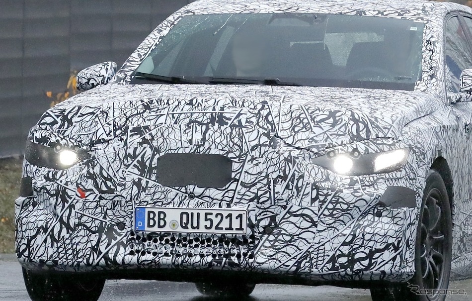 メルセデスベンツ EクラスEQ 市販型のプロトタイプ