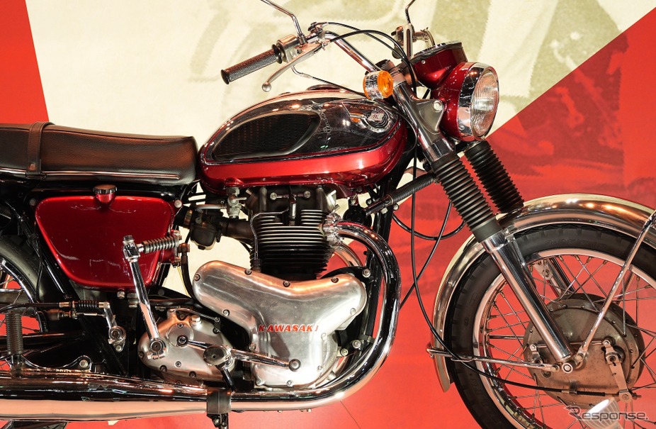 カワサキ「W」ブランド60周年記念展示の『650-W1』(ジャパンモビリティショー2025)