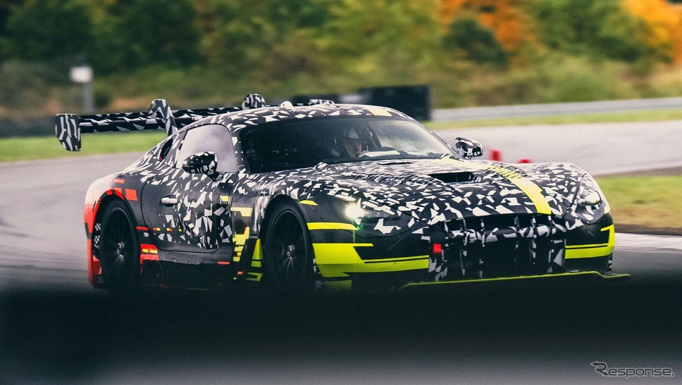 メルセデスAMGのコンセプトAMG GTトラックスポーツのプロトタイプ