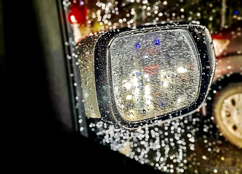 5分でできる雨対策！ 専用撥水剤とフィルムでドアミラーとバックカメラが劇的に見やすい～Weeklyメンテナンス～