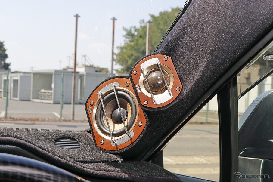 純正ポケットそのまま！ ハリアーの音とデザインを一気に底上げ［Pro Shop インストール・レビュー］by サウンドエボリューション・ログオン　後編