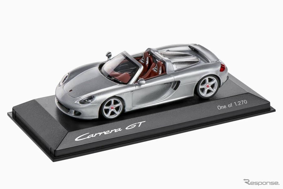 ミニカー(1:43スケール)(世界限定1270 台)