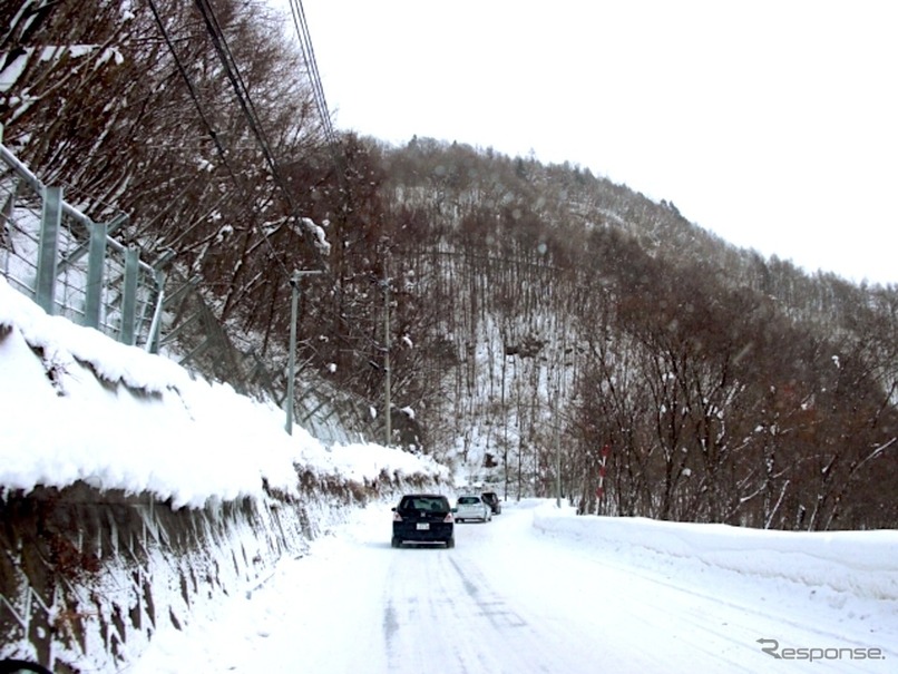 雪道（イメージ）