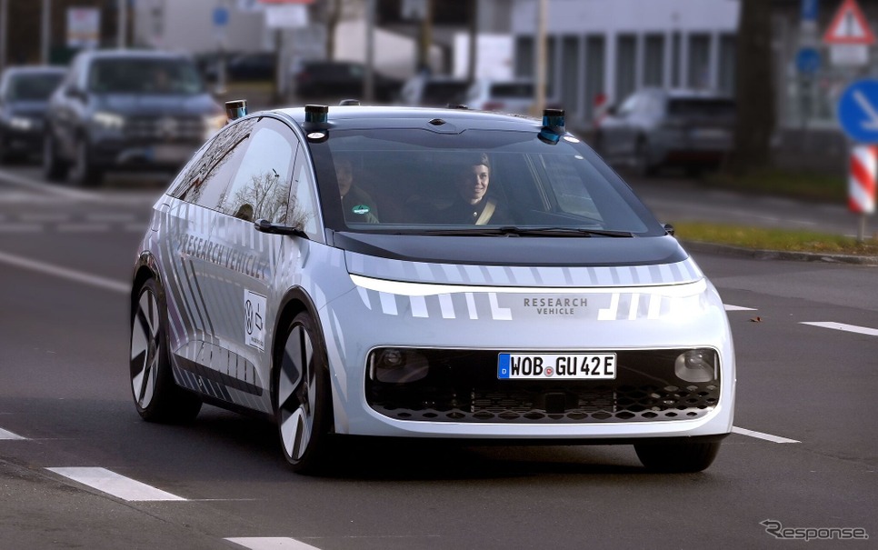 VWのハンドルもペダルもない自動運転研究車両「Gen.Urban」