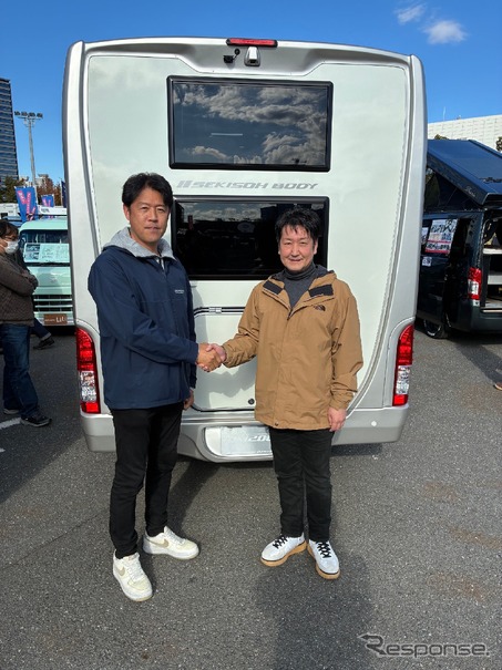 セキソーボディ　中山社長（左）とNTB　蜂谷社長（右）