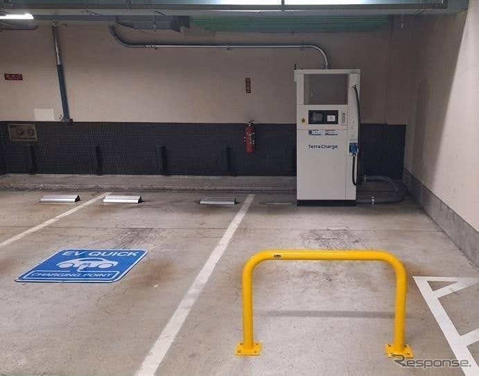 横浜駅西口地下駐車場の設置充電器