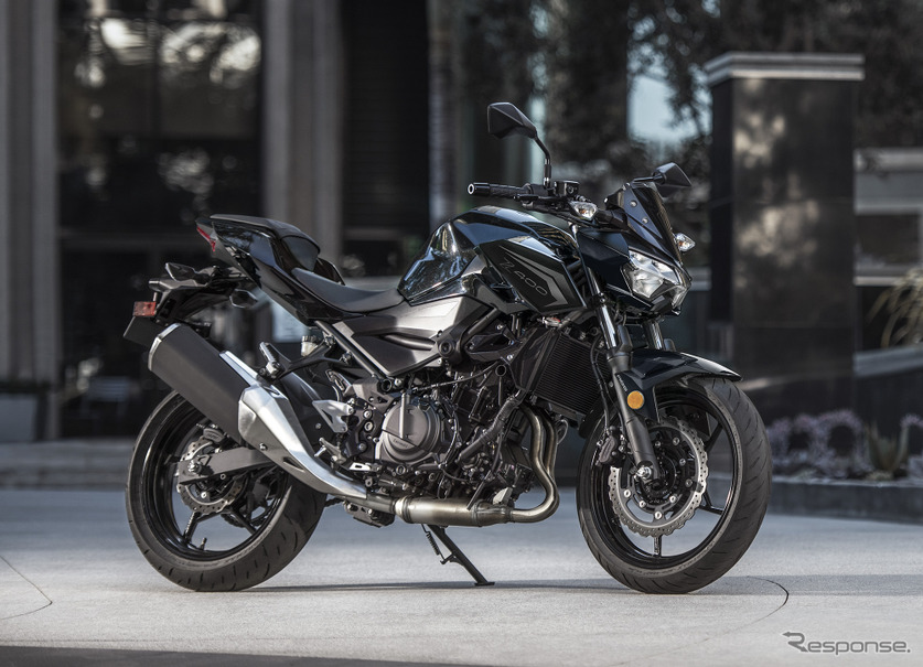 カワサキ Z400 2027年モデル
